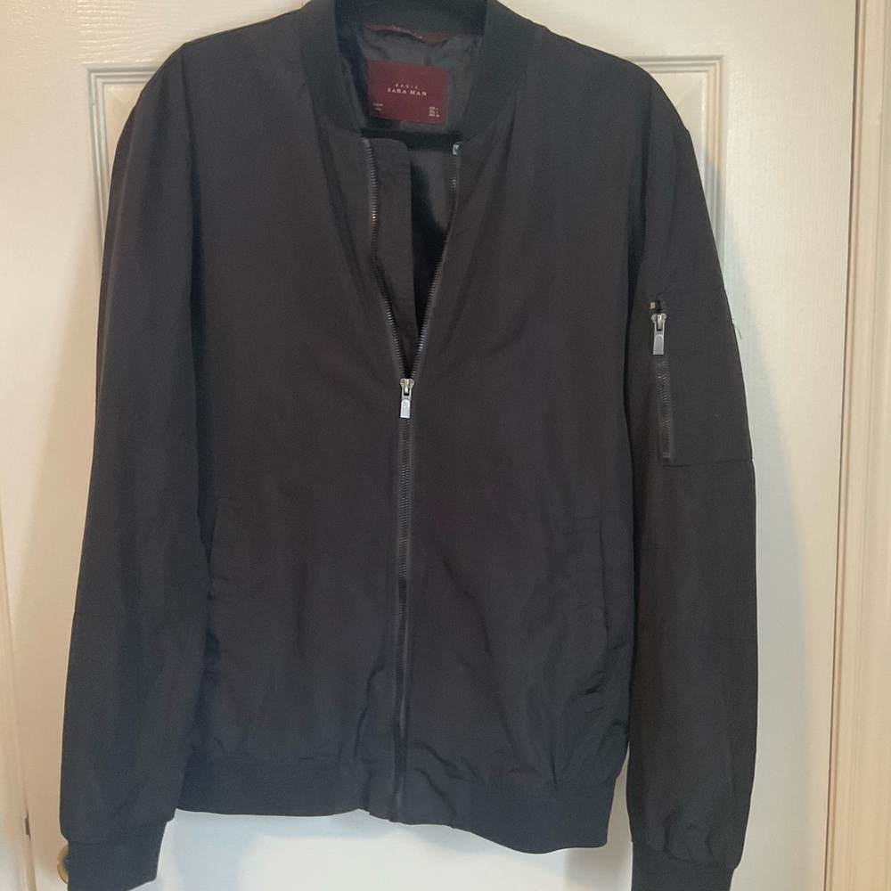 Zara mens bomber style jacket.  Black size L